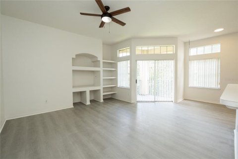 Apartamento en alquiler en Orlando, Florida, 2 dormitorios, 104.7 m2 № 1836972 - foto 6