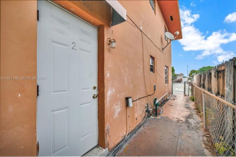 Casa en venta en Hialeah, Florida, 3 dormitorios, 174.75 m2 № 1999014 - foto 25