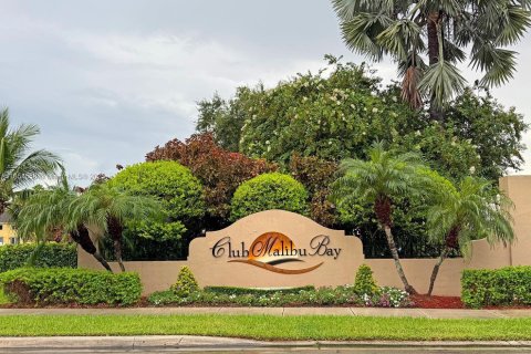 House in Homestead, Florida 4 bedrooms, 178.47 sq.m. № 1878589 - photo 2