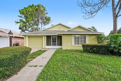 Villa ou maison à vendre à Palm Harbor, Floride: 2 chambres, 107.21 m2 № 2284823 - photo 23