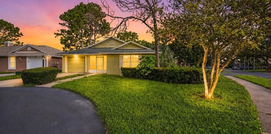 Villa ou maison à Palm Harbor, Floride 2 chambres, 107.21 m2 № 2284823