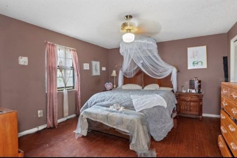 House in Inverness, Florida 3 bedrooms, 167.41 sq.m. № 1649507 - photo 11
