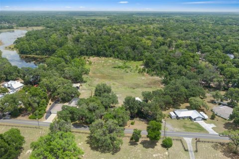 House in Inverness, Florida 3 bedrooms, 167.41 sq.m. № 1649507 - photo 3