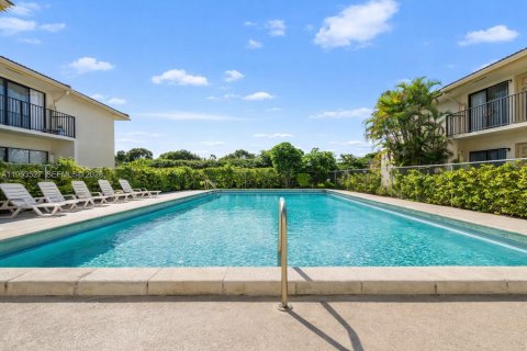 Condo à Coral Springs, Floride, 2 chambres  № 2010087