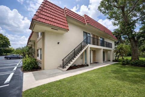 Copropriété à louer à Coral Springs, Floride: 2 chambres, 74.32 m2 № 2010087 - photo 13