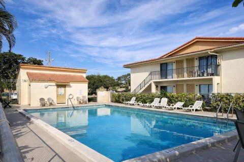 Copropriété à louer à Coral Springs, Floride: 2 chambres, 74.32 m2 № 2010087 - photo 5