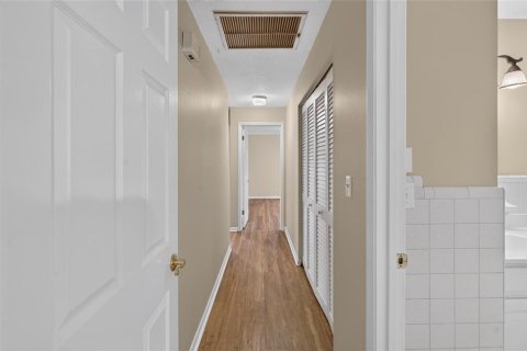 Villa ou maison à vendre à Gainesville, Floride: 3 chambres, 176.89 m2 № 2419273 - photo 18
