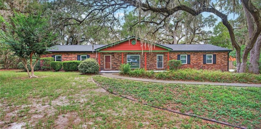 Villa ou maison à Gainesville, Floride 3 chambres, 176.89 m2 № 2419273