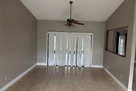 House in Orlando, Florida 3 bedrooms, 160.91 sq.m. № 1542265 - photo 5