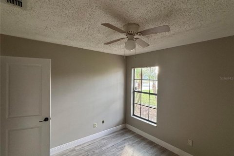 House in Orlando, Florida 3 bedrooms, 160.91 sq.m. № 1542265 - photo 12