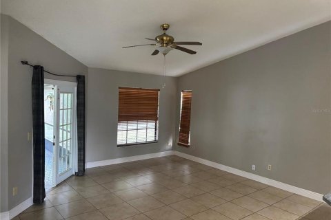 House in Orlando, Florida 3 bedrooms, 160.91 sq.m. № 1542265 - photo 4