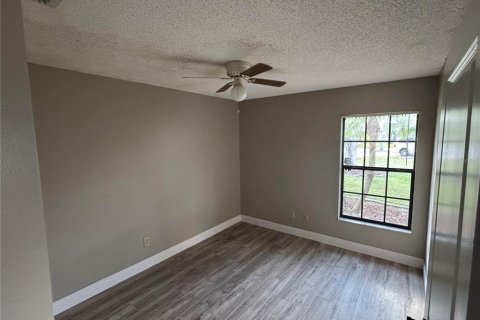 House in Orlando, Florida 3 bedrooms, 160.91 sq.m. № 1542265 - photo 9