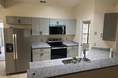 House in Orlando, Florida 3 bedrooms, 160.91 sq.m. № 1542265 - photo 8