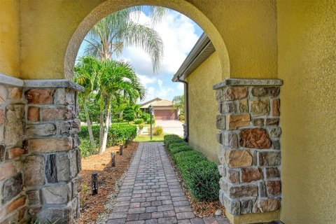 Villa ou maison à louer à Bradenton, Floride: 2 chambres, 125.23 m2 № 1298426 - photo 12