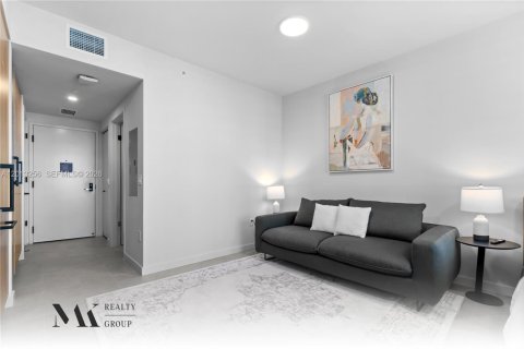 Condominio en alquiler en Miami, Florida, 38.28 m2 № 2076342 - foto 5