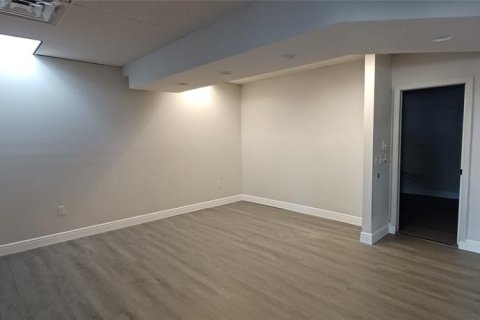 Commercial property in Zephyrhills, Florida 368.26 sq.m. № 1771900 - photo 11