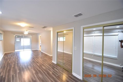 Villa ou maison à louer à Largo, Floride: 3 chambres, 228.63 m2 № 2197108 - photo 23