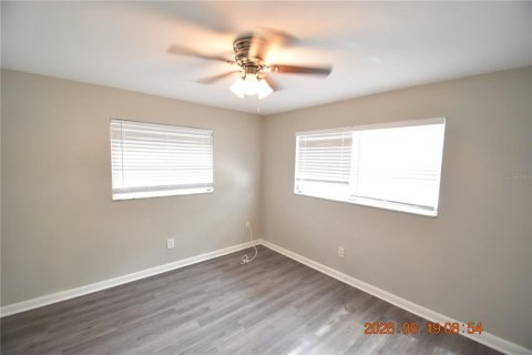 Villa ou maison à louer à Largo, Floride: 3 chambres, 228.63 m2 № 2197108 - photo 28
