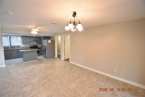 Villa ou maison à louer à Largo, Floride: 3 chambres, 228.63 m2 № 2197108 - photo 11