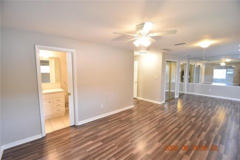 Villa ou maison à louer à Largo, Floride: 3 chambres, 228.63 m2 № 2197108 - photo 24
