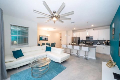 Adosado en venta en Kissimmee, Florida, 4 dormitorios, 177.81 m2 № 1909609 - foto 6