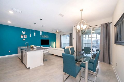 Adosado en venta en Kissimmee, Florida, 4 dormitorios, 177.81 m2 № 1909609 - foto 3