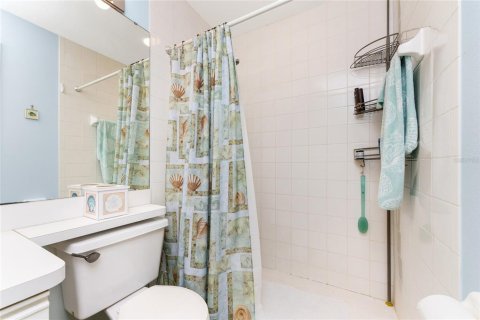 Condo in Englewood, Florida, 2 bedrooms  № 2097712 - photo 16