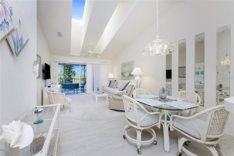 Condo in Englewood, Florida, 2 bedrooms  № 2097712 - photo 7