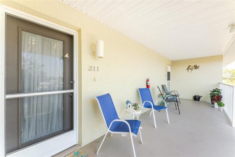 Condo in Englewood, Florida, 2 bedrooms  № 2097712 - photo 2