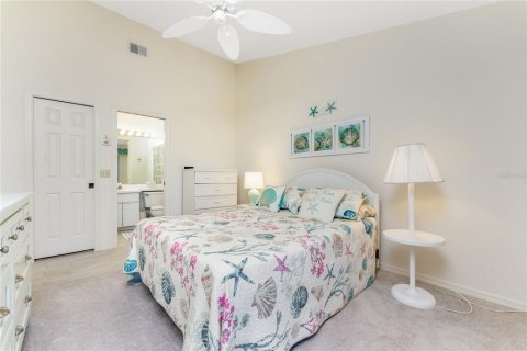 Condo in Englewood, Florida, 2 bedrooms  № 2097712 - photo 14