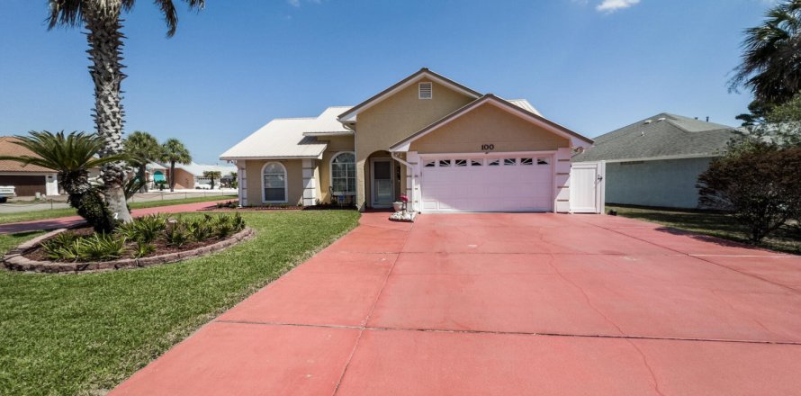 House in Panama City Beach, Florida 3 bedrooms, 144.93 sq.m. № 560649