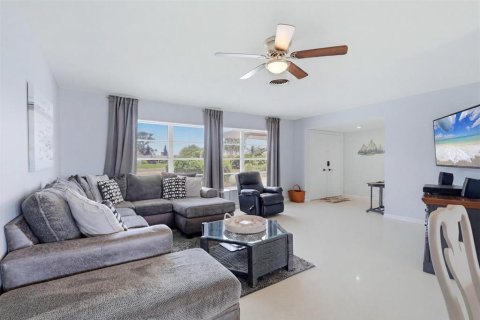 Villa ou maison à vendre à Englewood, Floride: 2 chambres, 151.8 m2 № 2208729 - photo 8