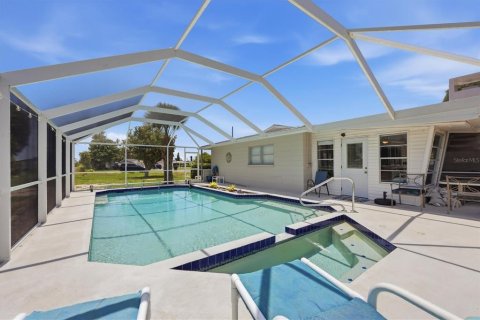 Villa ou maison à vendre à Englewood, Floride: 2 chambres, 151.8 m2 № 2208729 - photo 29