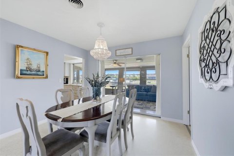 Villa ou maison à vendre à Englewood, Floride: 2 chambres, 151.8 m2 № 2208729 - photo 10