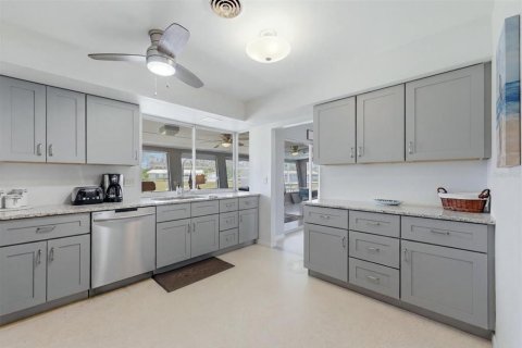 Villa ou maison à vendre à Englewood, Floride: 2 chambres, 151.8 m2 № 2208729 - photo 15
