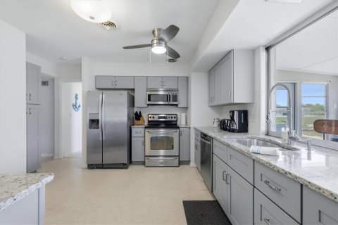 Villa ou maison à vendre à Englewood, Floride: 2 chambres, 151.8 m2 № 2208729 - photo 14