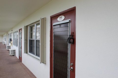 Купить кондоминиум в Бока-Ратон, Флорида 3 комнаты, 78.04м2, № 2088340 - фото 2