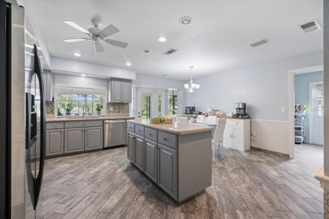 Купить виллу или дом в Сарасота, Флорида 10 комнат, 281.03м2, № 1912599 - фото 6