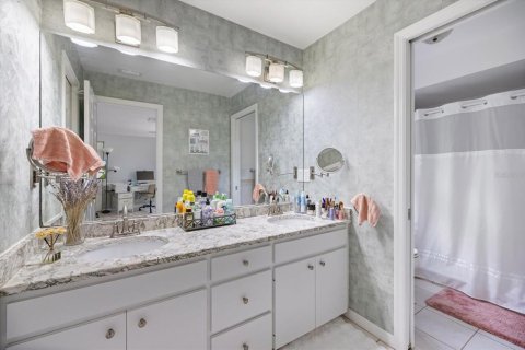 Купить виллу или дом в Сарасота, Флорида 10 комнат, 281.03м2, № 1912599 - фото 28