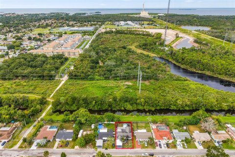 House in Holiday, Florida 3 bedrooms, 128.95 sq.m. № 2402731
