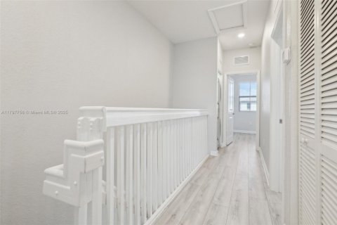 Townhouse in Homestead, Florida 3 bedrooms, 143.53 sq.m. № 1712038 - photo 18
