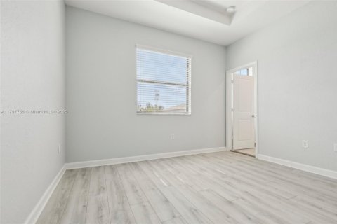Townhouse in Homestead, Florida 3 bedrooms, 143.53 sq.m. № 1712038 - photo 20