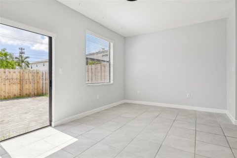 Townhouse in Homestead, Florida 3 bedrooms, 143.53 sq.m. № 1712038 - photo 14