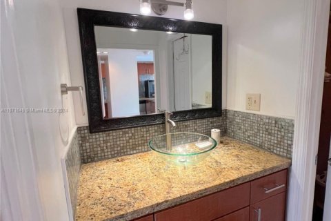 Copropriété à louer à Miami Beach, Floride: 50.63 m2 № 1986730 - photo 13