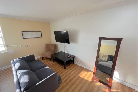 Copropriété à louer à Miami Beach, Floride: 50.63 m2 № 1986730 - photo 5