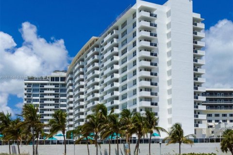 Copropriété à louer à Miami Beach, Floride: 50.63 m2 № 1986730 - photo 22