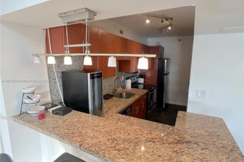 Copropriété à louer à Miami Beach, Floride: 50.63 m2 № 1986730 - photo 10