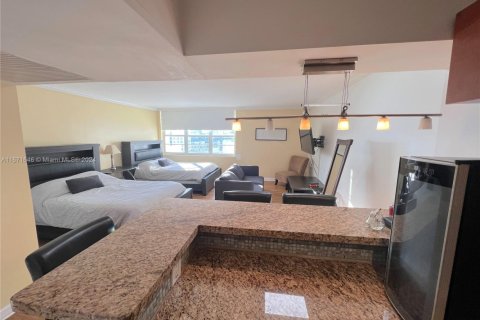 Copropriété à louer à Miami Beach, Floride: 50.63 m2 № 1986730 - photo 4