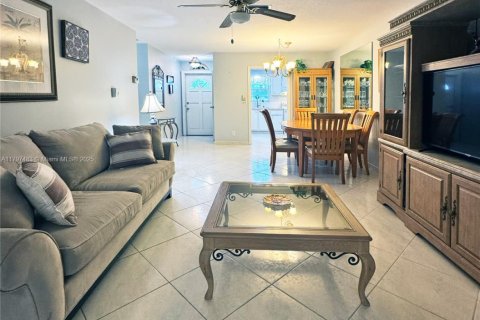 Condominio en venta en West Palm Beach, Florida, 2 dormitorios, 82.87 m2 № 1744016 - foto 6