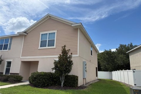 Touwnhouse à Wesley Chapel, Floride 4 chambres, 161.84 m2 № 2312863